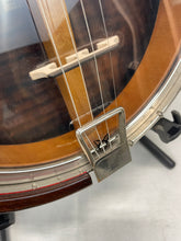 Load image into Gallery viewer, Weymann Orchestra Style No. 2