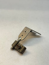 Load image into Gallery viewer, Grover Pick Holder