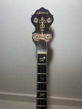 Load image into Gallery viewer, Wildwood Troubador