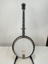 Load image into Gallery viewer, Vega Style R