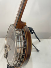 Load image into Gallery viewer, Paramount Style B