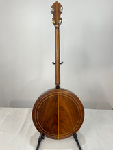 Load image into Gallery viewer, Paramount Style B