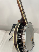 Load image into Gallery viewer, Gold Tone IT-250