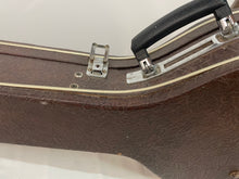 Load image into Gallery viewer, Vintage tenor banjo case