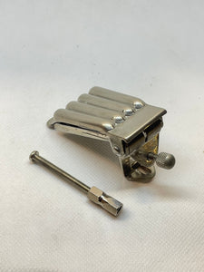 Clamshell tailpiece